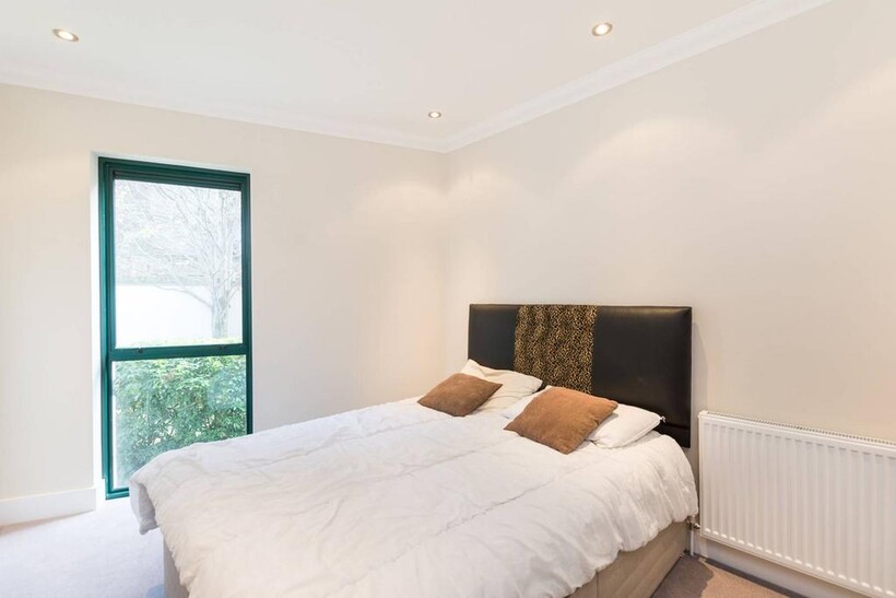 Medway Street, Westminster, London, SW1P 3 bed flat to rent - £4,650 pcm (£1,073 pw)