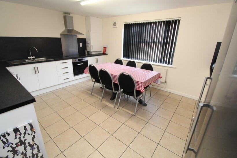 Denison Court, Nottingham NG7 4 bed terraced house to rent - £1,993 pcm (£460 pw)