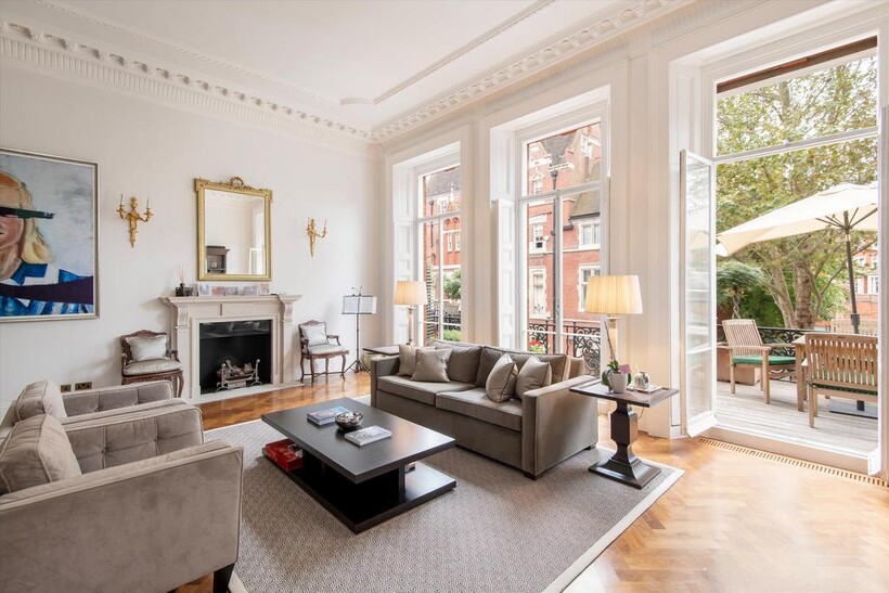 Cadogan Square, London, SW1X 3 bed flat to rent - £21,667 pcm (£5,000 pw)