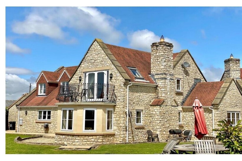 Millbatch Close, Meare, Glastonbury 6 bed detached house to rent - £2,995 pcm (£691 pw)