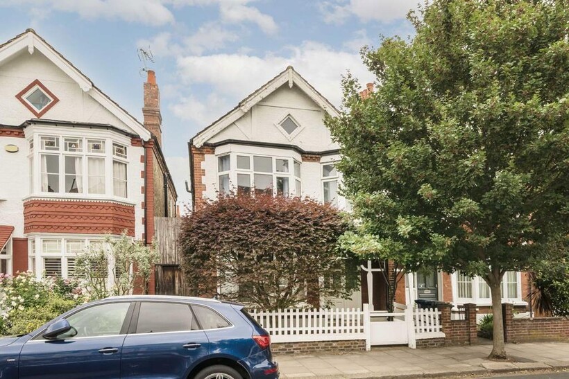 St. Albans Avenue, London W4 2 bed flat to rent - £2,197 pcm (£507 pw)