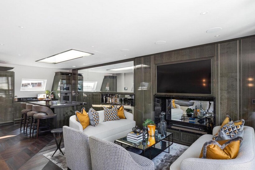 Prince Of Wales Terrace, London, W8 3 bed penthouse to rent - £20,150 pcm (£4,650 pw)