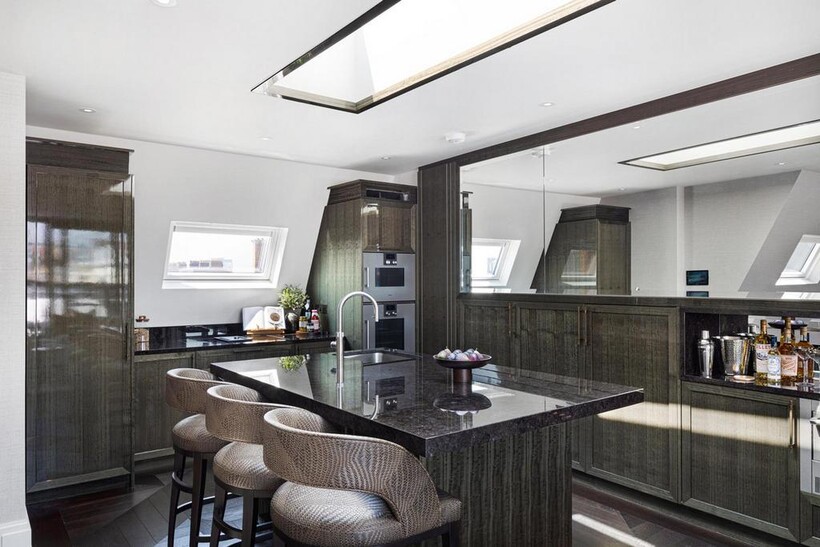 Prince Of Wales Terrace, London, W8 3 bed penthouse to rent - £20,150 pcm (£4,650 pw)