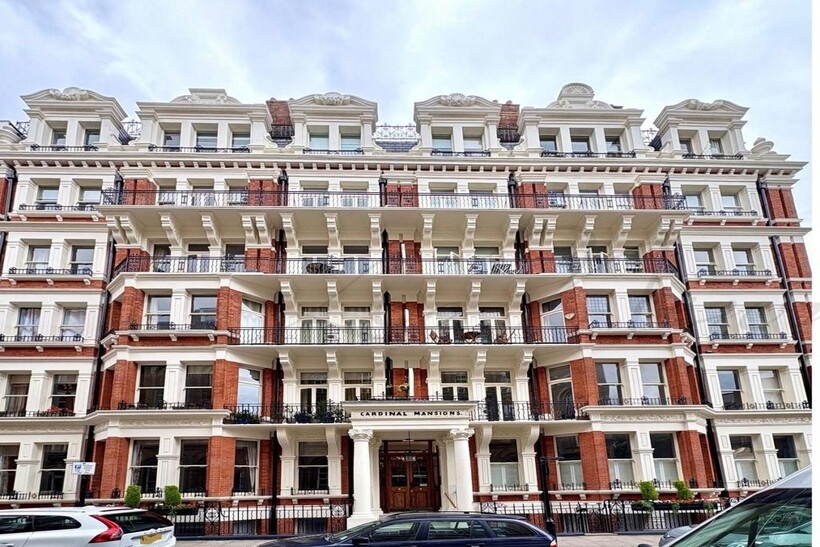Carlisle Place, London, SW1P 4 bed flat to rent - £4,658 pcm (£1,075 pw)