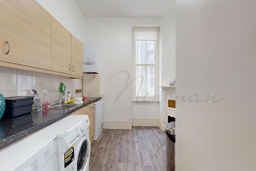 Carlisle Place, London, SW1P 4 bed flat to rent - £4,658 pcm (£1,075 pw)