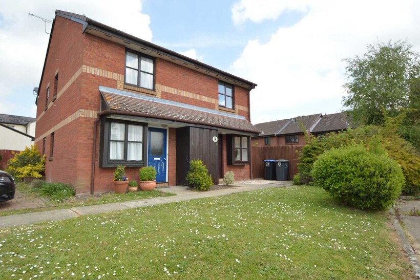 OTTERSHAW 1 bed semi-detached house to rent - £1,175 pcm (£271 pw)