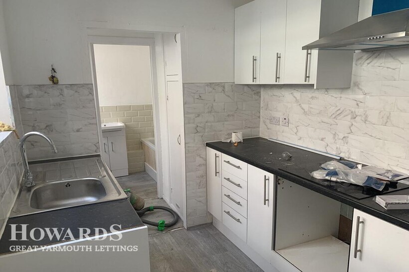 Garfield Road, Great Yarmouth 3 bed terraced house to rent - £925 pcm (£213 pw)
