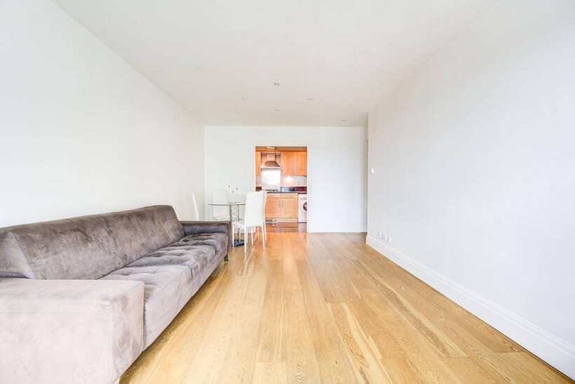 Beckford Close, Kensington, London, W14 2 bed flat to rent - £3,445 pcm (£795 pw)
