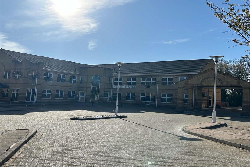 Bedford House Photo.jpg