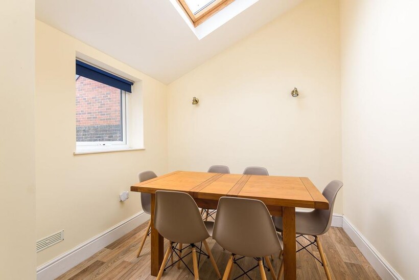 42 Harefield Road, Ecclesall 4 bed house share to rent - £399 pcm (£92 pw)