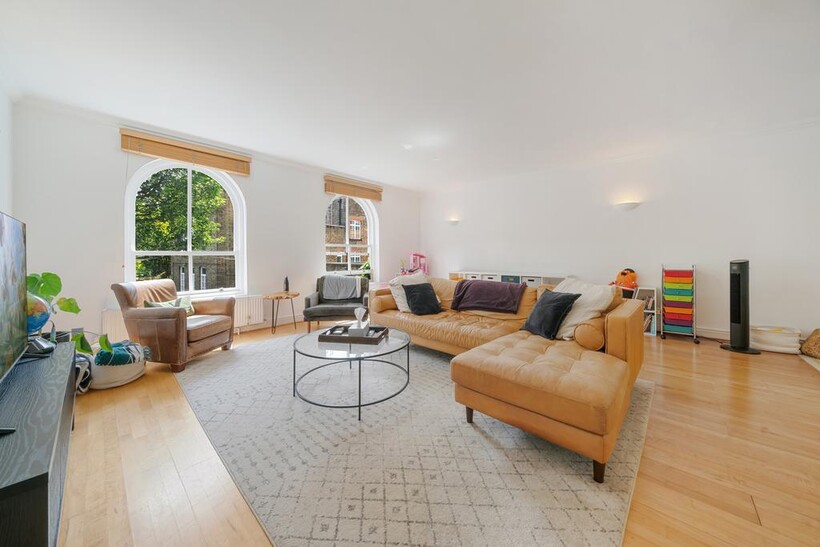 Allitsen Road, London NW8 4 bed townhouse to rent - £10,400 pcm (£2,400 pw)