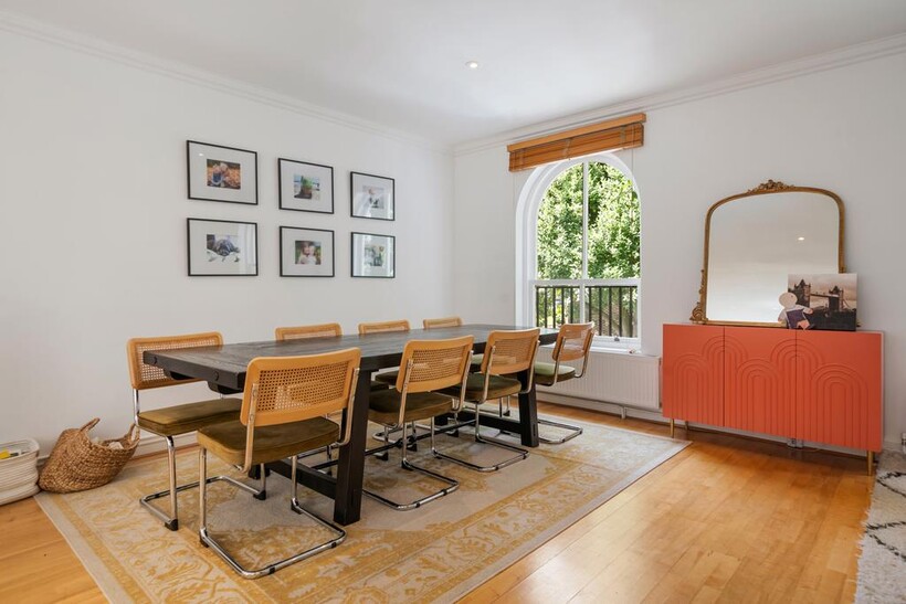 Allitsen Road, London NW8 4 bed townhouse to rent - £10,400 pcm (£2,400 pw)
