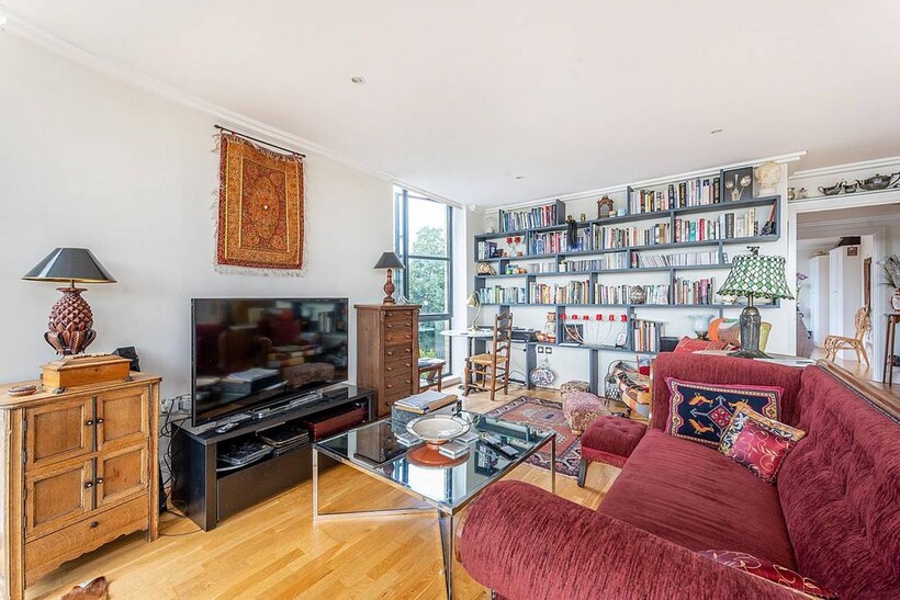 Point Wharf Lane, Brentford, TW8 2 bed flat to rent - £3,600 pcm (£831 pw)