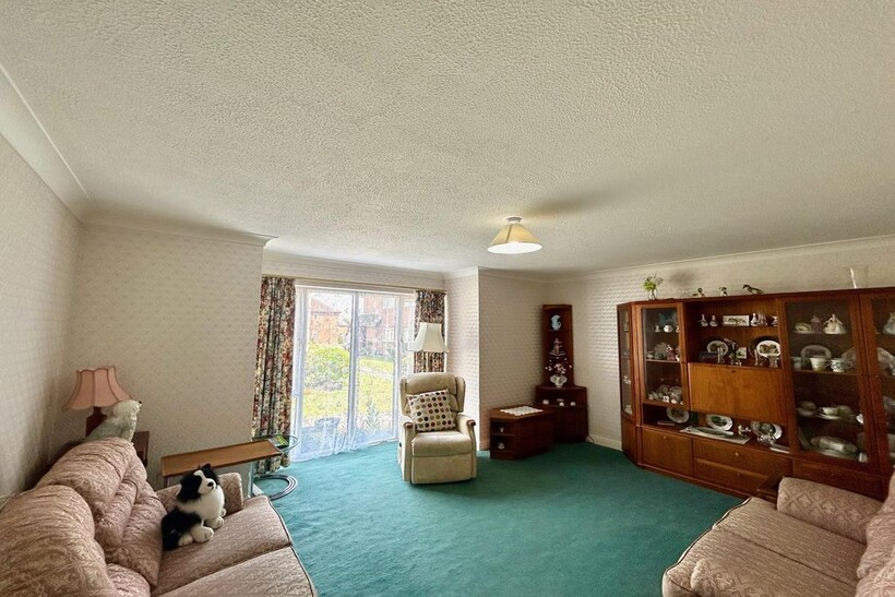 Northwood Square 1 bed apartment to rent - £945 pcm (£218 pw)