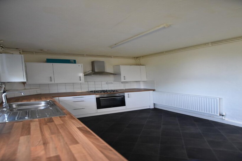 Fletton Avenue, Peterborough, PE2 2 bed flat to rent - £960 pcm (£222 pw)