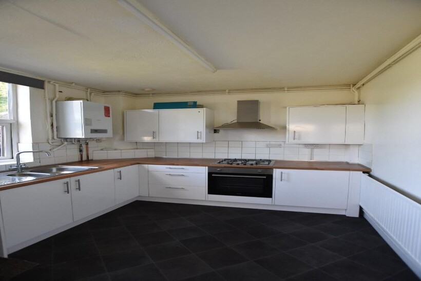 Fletton Avenue, Peterborough, PE2 2 bed flat to rent - £960 pcm (£222 pw)