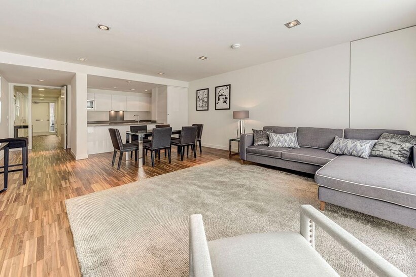 Fulham Road, London SW3 2 bed apartment to rent - £4,875 pcm (£1,125 pw)