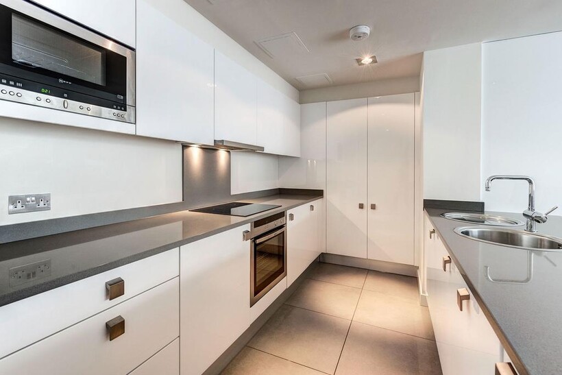 Fulham Road, London SW3 2 bed apartment to rent - £4,875 pcm (£1,125 pw)