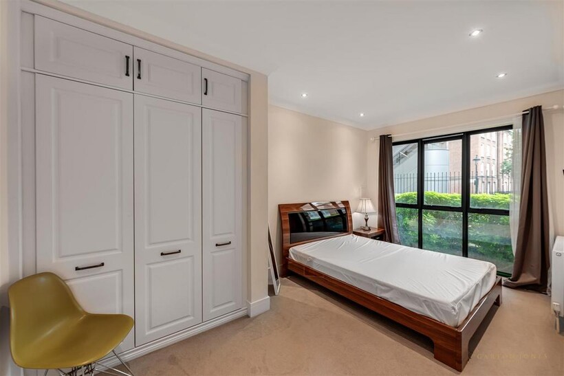 Bedroom.jpg
