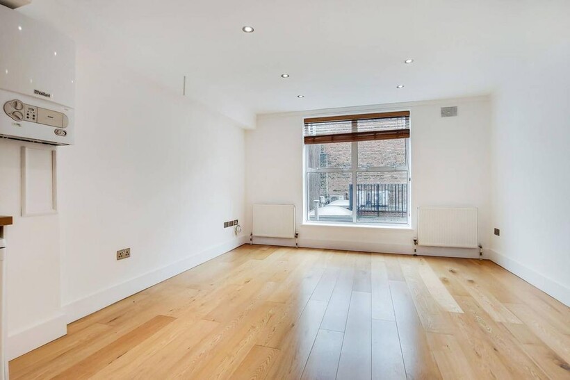 Holloway Road, Holloway, London, N7 1 bed flat to rent - £2,350 pcm (£542 pw)