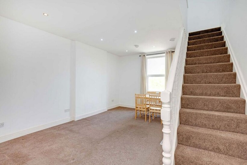 Wrentham Avenue, London NW10 1 bed flat to rent - £1,547 pcm (£357 pw)
