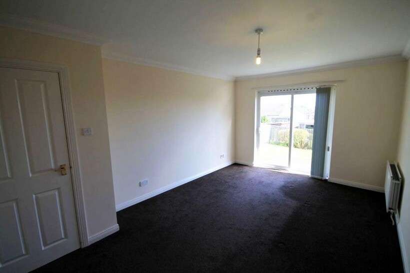 HYLTON COURT - DH1 2 bed bungalow to rent - £820 pcm (£189 pw)