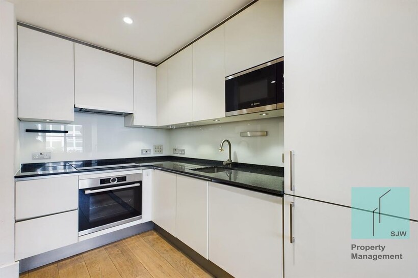 Kingsway, London WC2B 2 bed apartment to rent - £4,350 pcm (£1,004 pw)