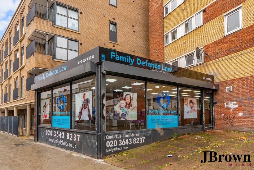 Malden Road, London, NW5 Retail property (high street) to rent - £1,666 pcm (£384 pw)