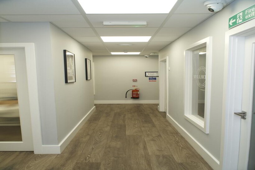 Bollo Lane, London W4 Retail property (high street) to rent - £1,050 pcm (£242 pw)