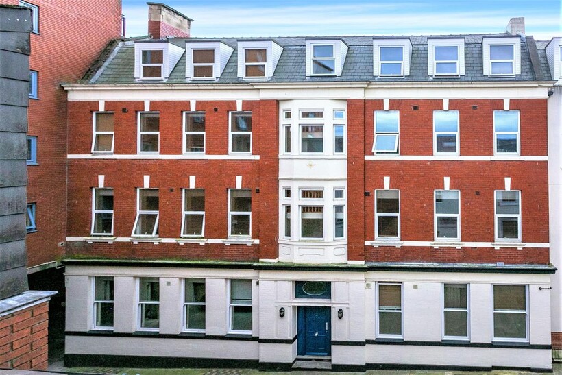 Flat 5, Preston PR1 5 bed flat to rent - £495 pcm (£114 pw)