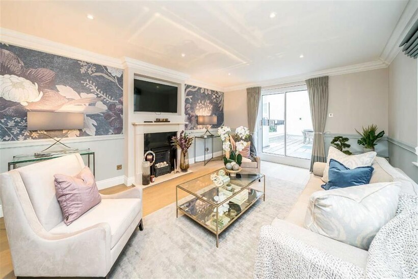 Queen's Gate, London SW7 2 bed flat to rent - £9,499 pcm (£2,192 pw)
