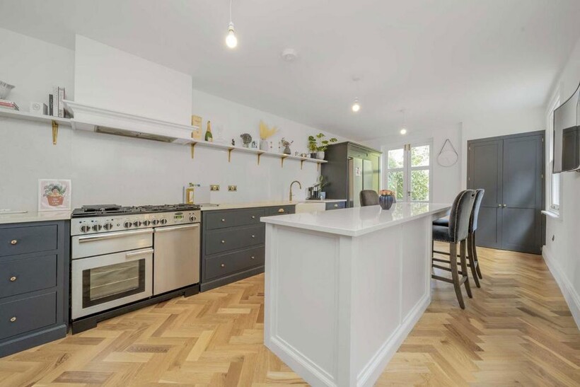 Winchester Place, London N6 5 bed semi-detached house to rent - £8,000 pcm (£1,846 pw)