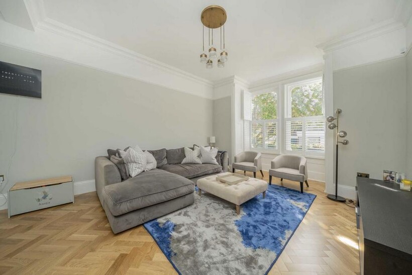 Winchester Place, London N6 5 bed semi-detached house to rent - £8,000 pcm (£1,846 pw)