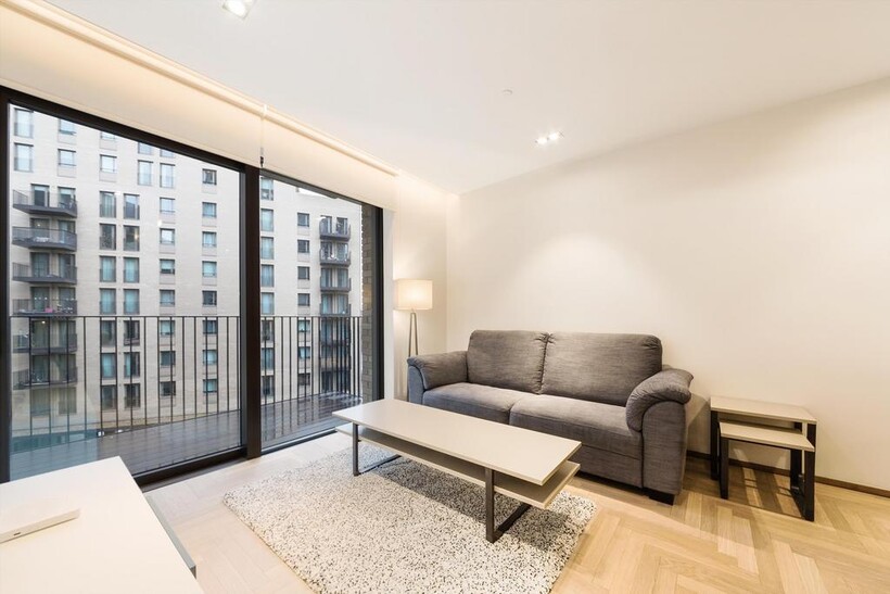 Fenman House, Lewis Cubitt Walk... 1 bed flat to rent - £2,999 pcm (£692 pw)