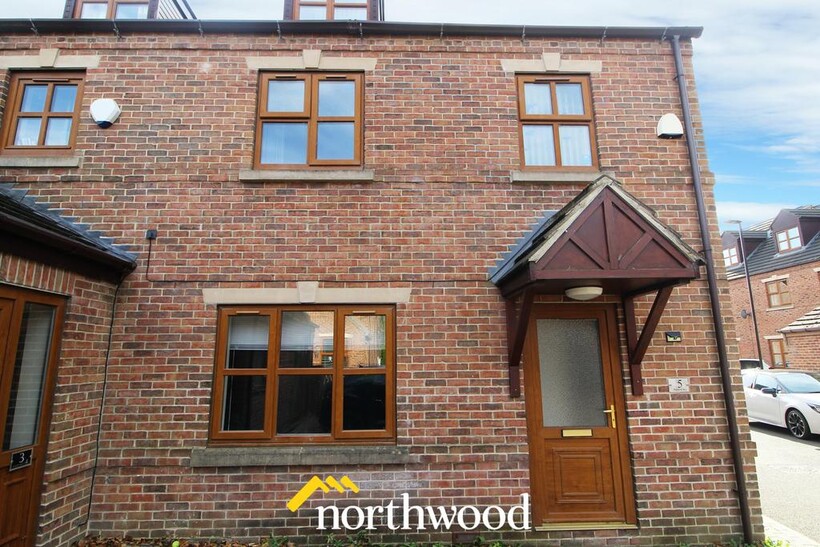 Paddock Way, Doncaster DN7 2 bed duplex to rent - £720 pcm (£166 pw)