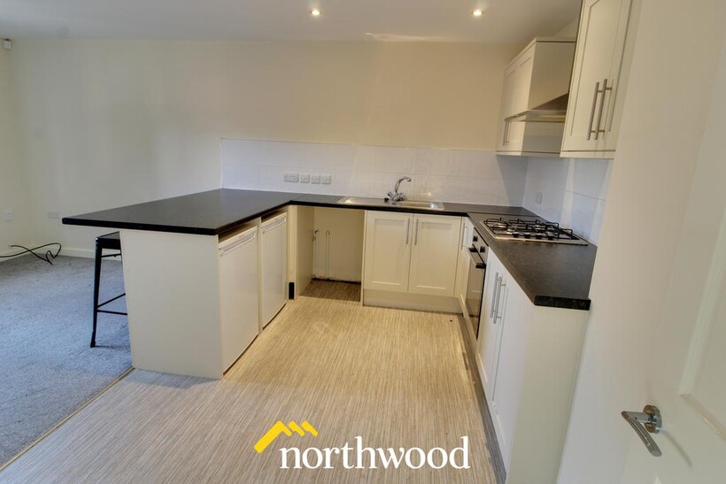 Paddock Way, Doncaster DN7 2 bed duplex to rent - £720 pcm (£166 pw)
