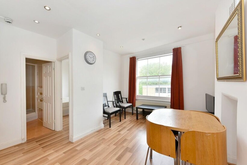 Moscow Road, Bayswater, W2 1 bed flat to rent - £2,297 pcm (£530 pw)