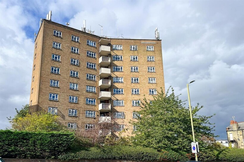 Exterior (1 of 1).jpg