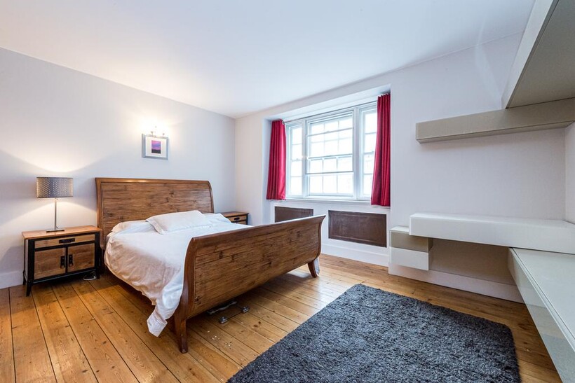 Crawford Street, London W1H 2 bed flat to rent - £4,658 pcm (£1,075 pw)