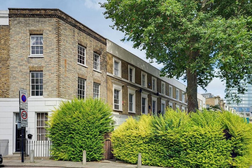 City Road, Angel, London, EC1V 2 bed flat to rent - £3,077 pcm (£710 pw)