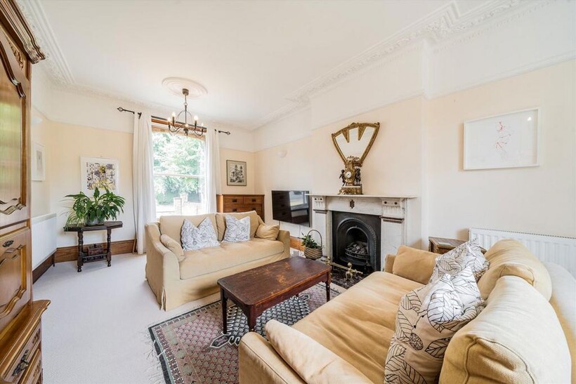 Claremont Road, London E7 4 bed house to rent - £4,598 pcm (£1,061 pw)