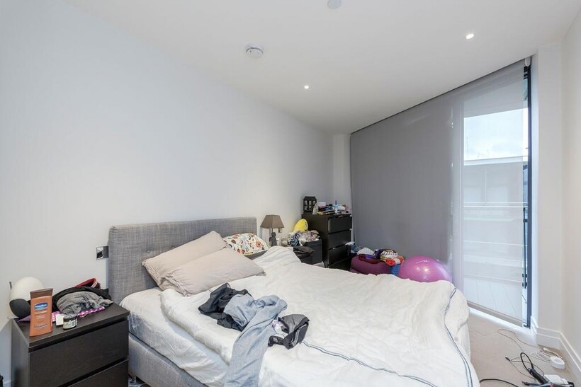Riverlight Quay, London  SW8 1 bed apartment to rent - £2,899 pcm (£669 pw)