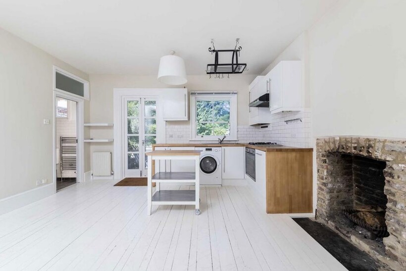 Carleton Road, London N7 2 bed flat to rent - £2,448 pcm (£565 pw)