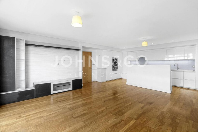 Ferry Quays, Brentford, London, TW8 2 bed apartment to rent - £2,197 pcm (£507 pw)