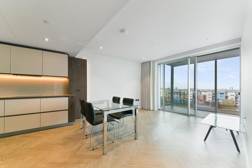 Ambrose House, Battersea Power... 2 bed flat to rent - £4,658 pcm (£1,075 pw)