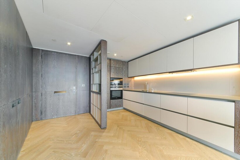 Ambrose House, Battersea Power... 2 bed flat to rent - £4,658 pcm (£1,075 pw)