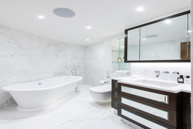 Prince of Wales Terrace, London, W8 2 bed flat to rent - £11,700 pcm (£2,700 pw)