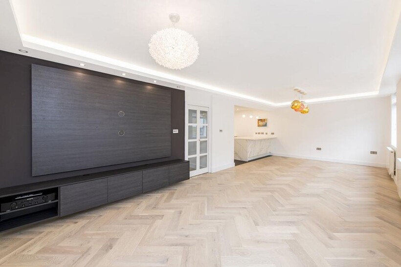 Wimpole Mews, Marylebone Village... 3 bed flat to rent - £7,800 pcm (£1,800 pw)