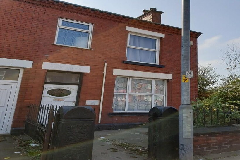Plodder Lane, Bolton 6 bed terraced house to rent - £485 pcm (£112 pw)