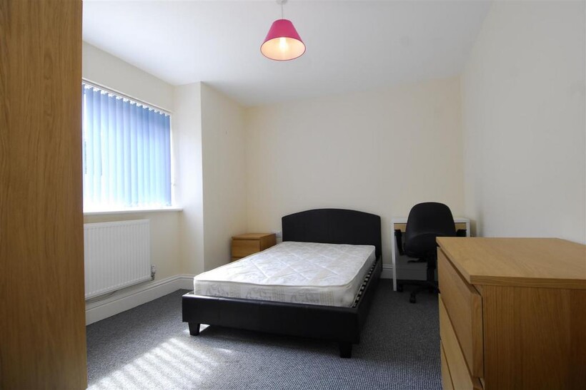 4 Quaker Lane002.JPG